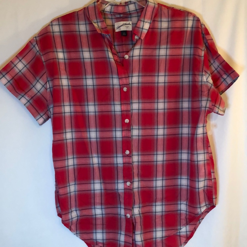 Universal Thread Shirt - Picture 1 of 2
